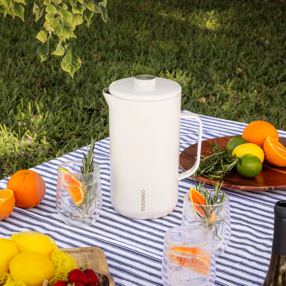 pitcher-j1 OatmilkPitcher_Lifestyle.png