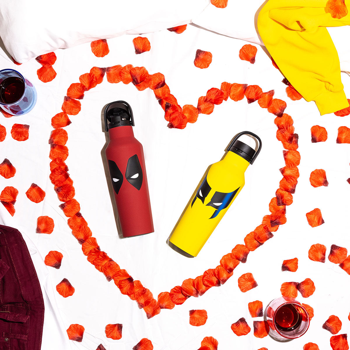 deadpool-and-wolverine-drinkware-v4 a7afce7e71cf--DeadpoolWolverine-PDPLifestyle2.jpg