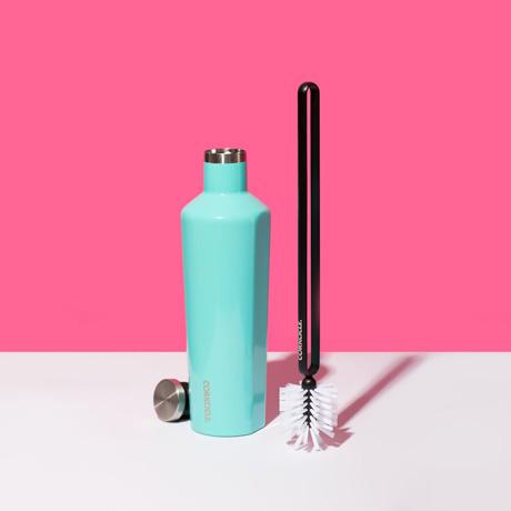bottle-brush-a9 accessories_bottlebrush_lifestyle.jpg